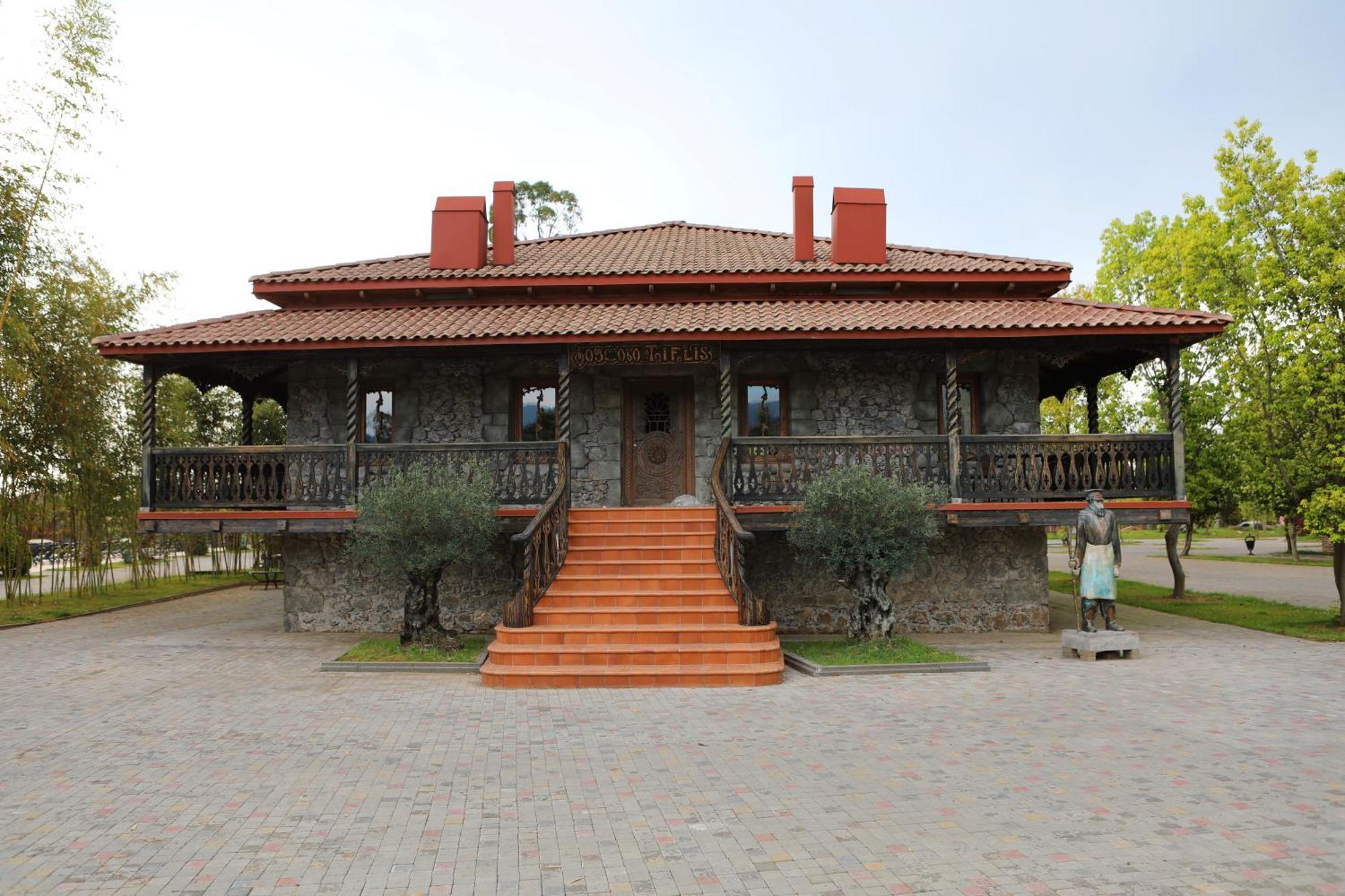 Hotel Chateau Kvirike Boboqvati Esterno foto