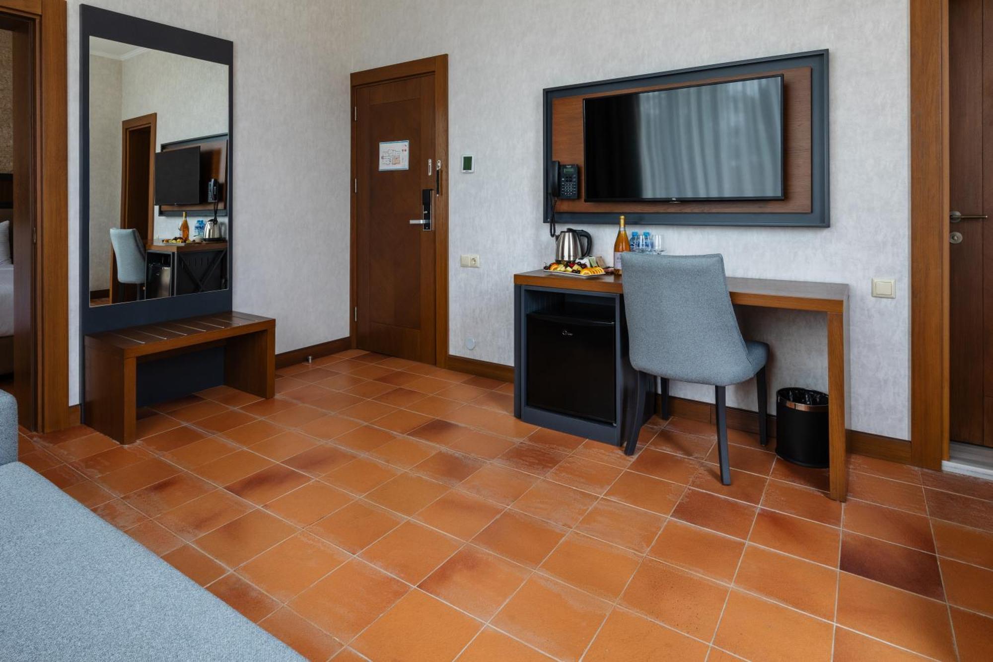 Hotel Chateau Kvirike Boboqvati Esterno foto